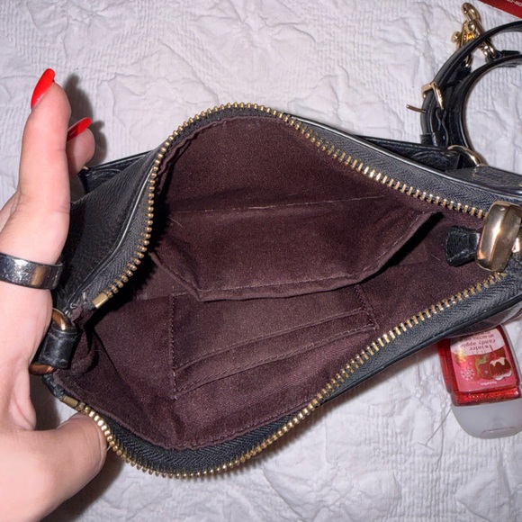 Coach Black Leather Shoulder / Crossbody Bag - Picture 5 of 6